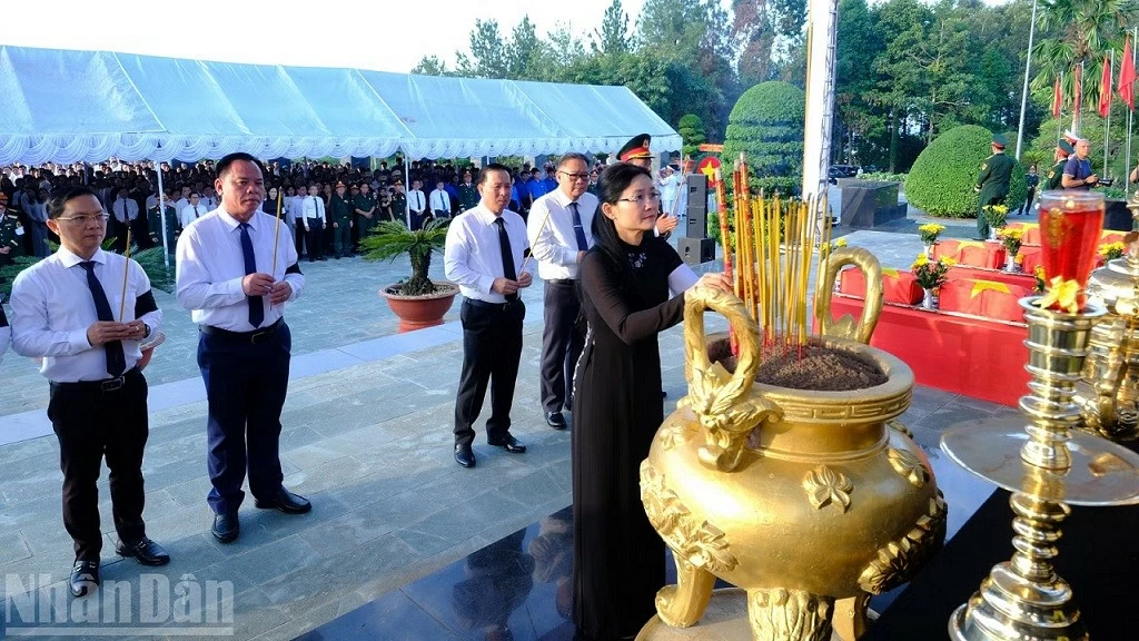 Đồng Nai: Trang trọng Lễ truy điệu và an táng 29 hài cốt liệt sĩ