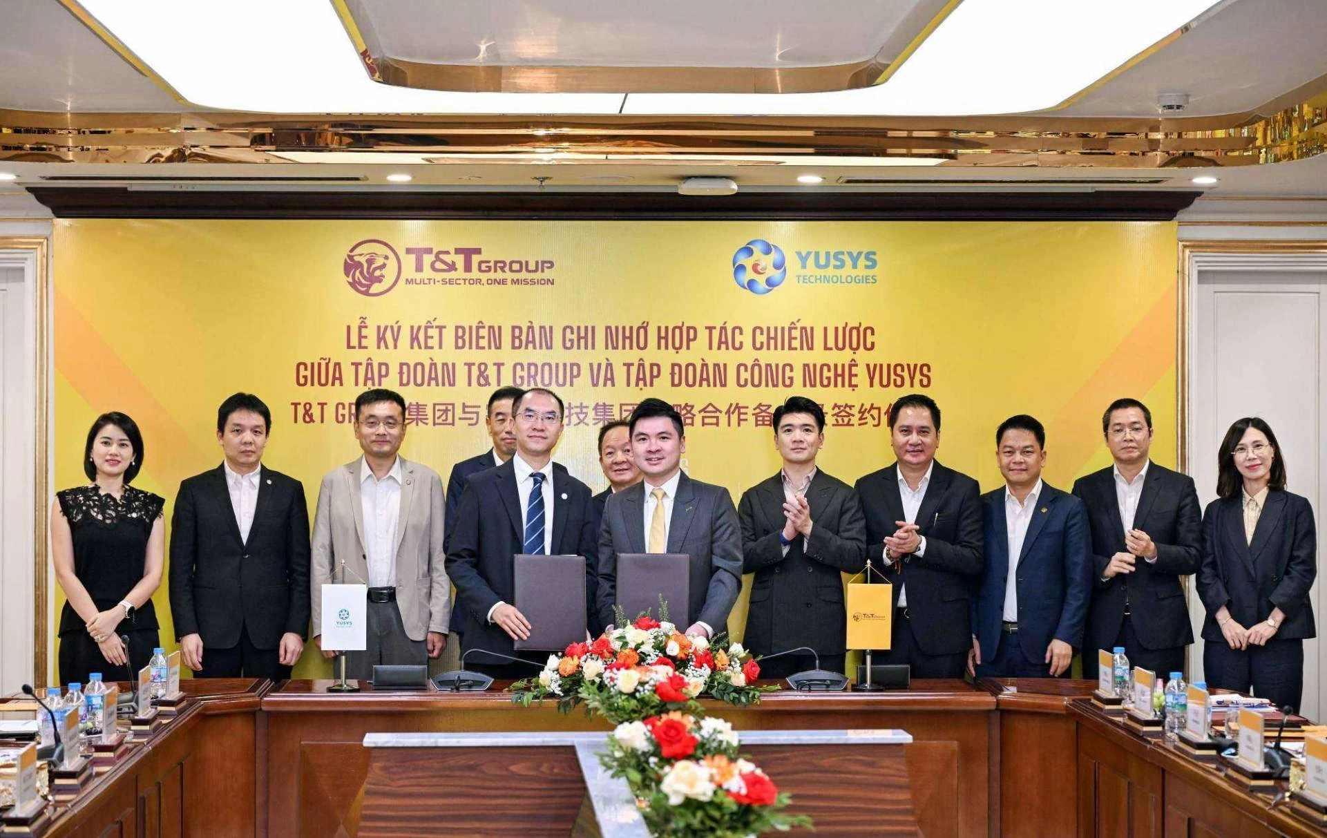 T&T Group bắt tay T&T Group bắt tay