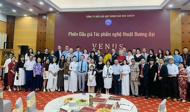 Triển lãm nghệ thuật đương đại kết nối tình bạn và lòng nhân ái Triển lãm nghệ thuật đương đại kết nối tình bạn và lòng nhân ái