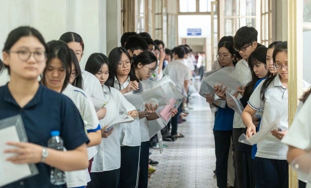 Bộ GD-ĐT lấy ý kiến về phương án thi lớp 10 chỉ gồm 2 môn Toán, Văn Bộ GD-ĐT lấy ý kiến về phương án thi lớp 10 chỉ gồm 2 môn Toán, Văn
