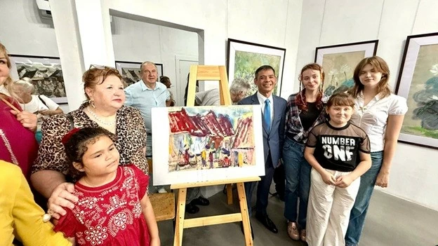 ‘Hương sắc Việt Nam’ trên giấy Dó đến với công chúng vùng Viễn Đông