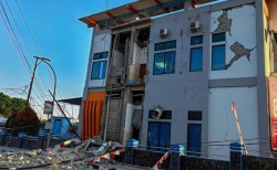 Ít nhất 47 người thiệt mạng do động đất kinh hoàng tại Indonesia