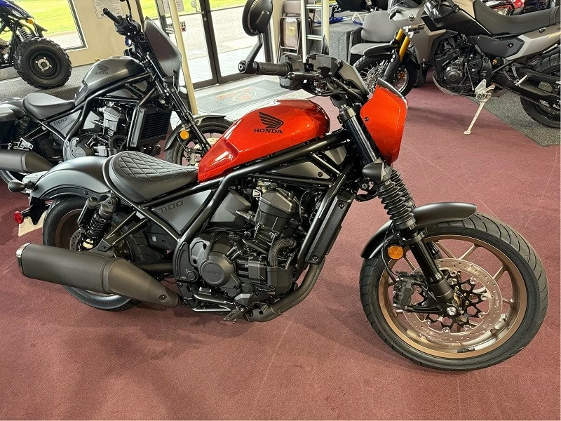 Cập nhật bảng giá xe Honda Rebel 1100 2025 mới nhất tháng 8/2026. Cập nhật bảng giá xe Honda Rebel 1100 2025 mới nhất tháng 8/2026.