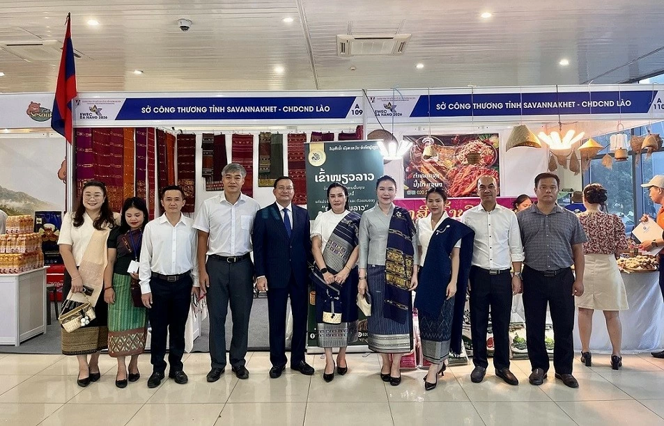 Tổng Lãnh sự Việt Nam tại Savannakhet (Lào) tham dự khai mạc Hội chợ EWEC và Diễn đàn Logistics quốc tế Đà Nẵng 2026