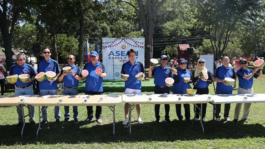 Ngày Gia đình ASEAN 2026 tại New York: Gắn kết cộng đồng, lan tỏa tinh thần ASEAN Ngày Gia đình ASEAN 2026 tại New York: Gắn kết cộng đồng, lan tỏa tinh thần ASEAN
