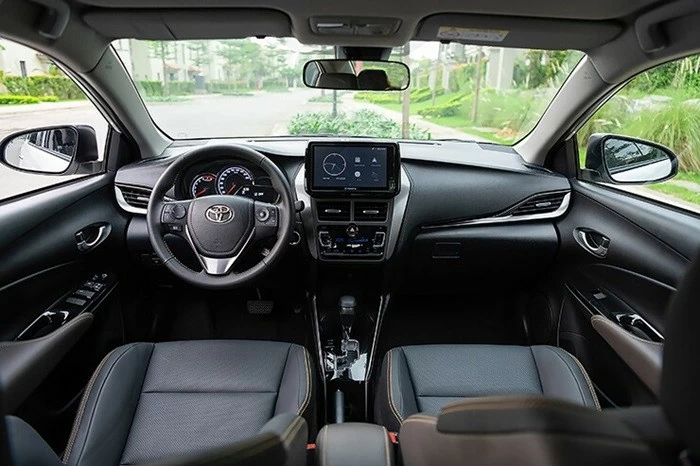 Khoang nội thất Toyota Vios được thiết kế theo hướng thực dụng, dễ sử dụng. Khoang nội thất Toyota Vios được thiết kế theo hướng thực dụng, dễ sử dụng.