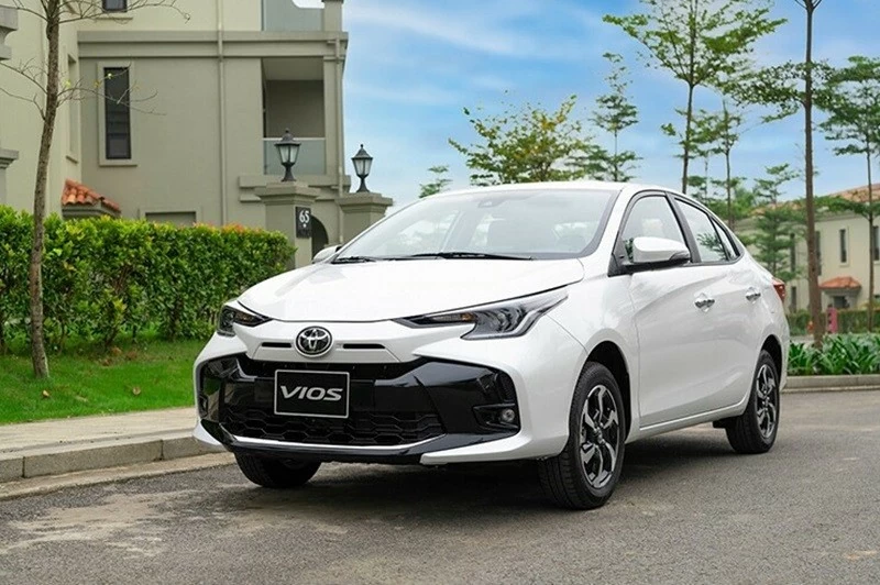 Toyota Vios sở hữu ngoại hình hiện đại và trẻ trung. Toyota Vios sở hữu ngoại hình hiện đại và trẻ trung.