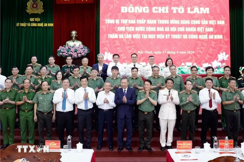 Học viện Kỹ thuật và Công nghệ an ninh phải chủ động đi trước, từng bước làm chủ và dẫn dắt