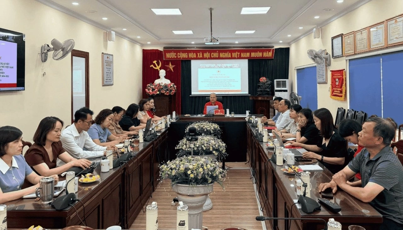 Đại biểu tại các điểm cầu trên cả nước tham dự Hội nghị toàn quốc nghiên cứu, học tập, quán triệt Nghị quyết Đại hội XII.