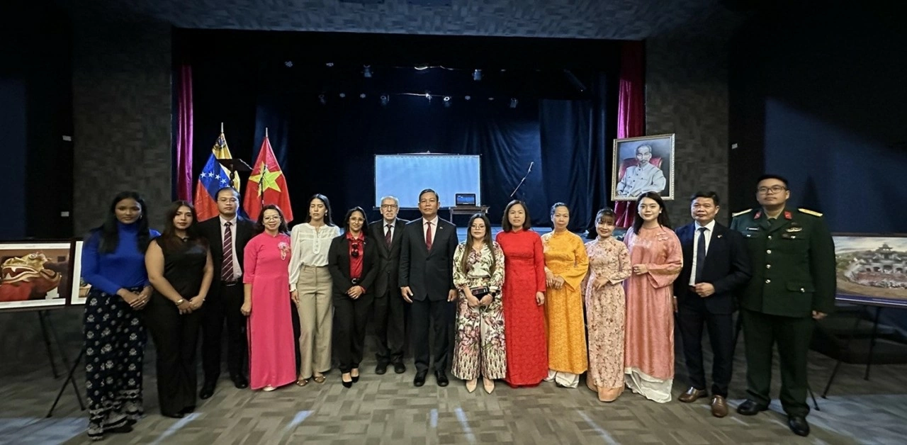 Hành trình 81 năm vẻ vang của Cách mạng Việt Nam và tầm nhìn bước vào kỷ nguyên vươn mình của dân tộc Hành trình 81 năm vẻ vang của Cách mạng Việt Nam và tầm nhìn bước vào kỷ nguyên vươn mình của dân tộc