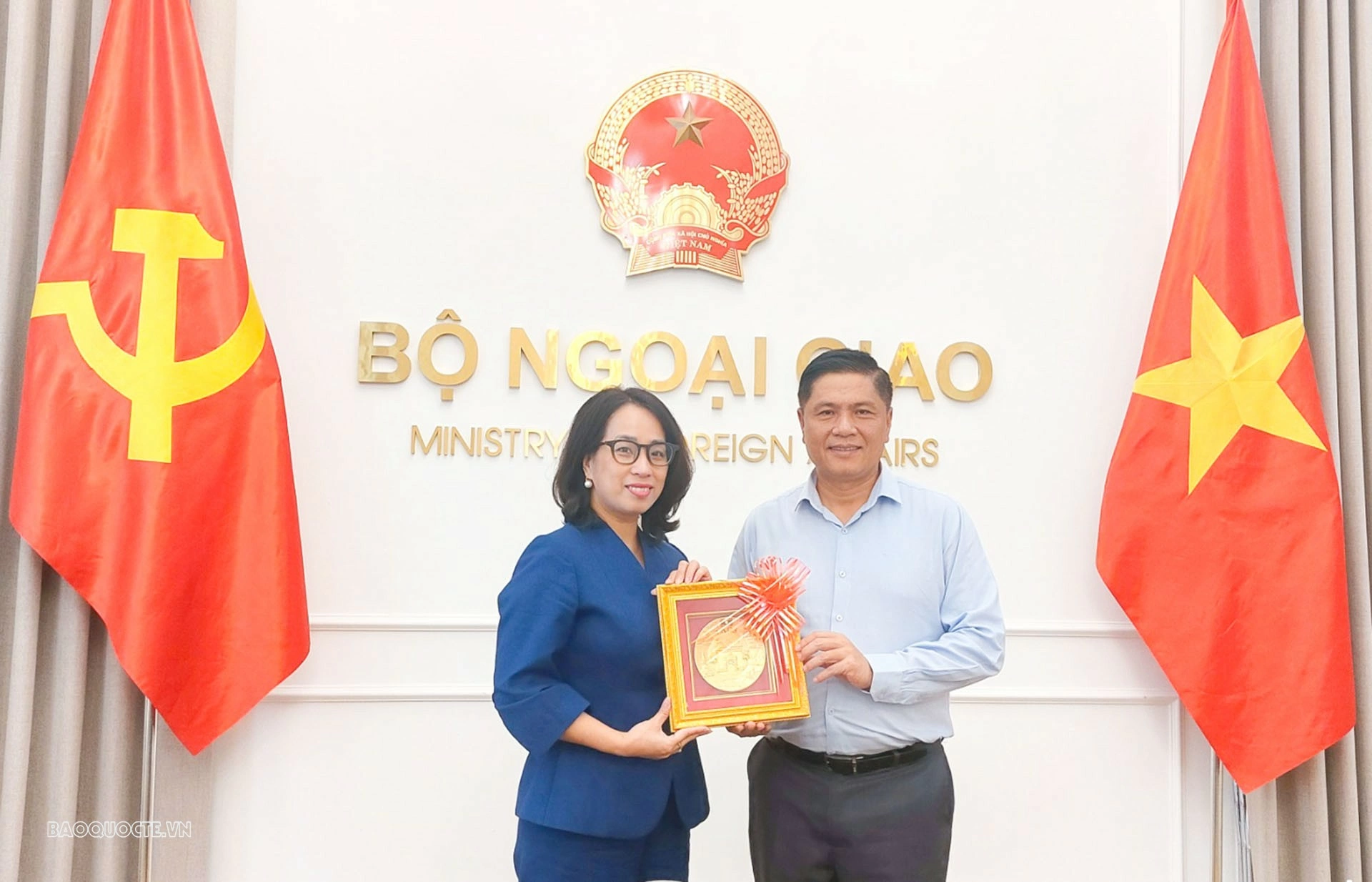 Vụ Thông tin Báo chí, Bộ Ngoại giao Việt Nam và Vụ Báo chí, Bộ Ngoại giao Lào trao đổi kinh nghiệm về công tác thông tin đối ngoại