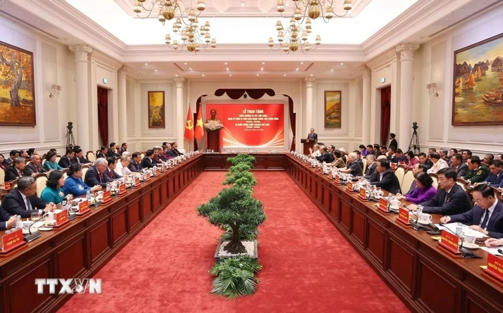 Tri ân xứng đáng nhất đối với các thế hệ đi trước là trách nhiệm và hành động của thế hệ hôm nay Tri ân xứng đáng nhất đối với các thế hệ đi trước là trách nhiệm và hành động của thế hệ hôm nay