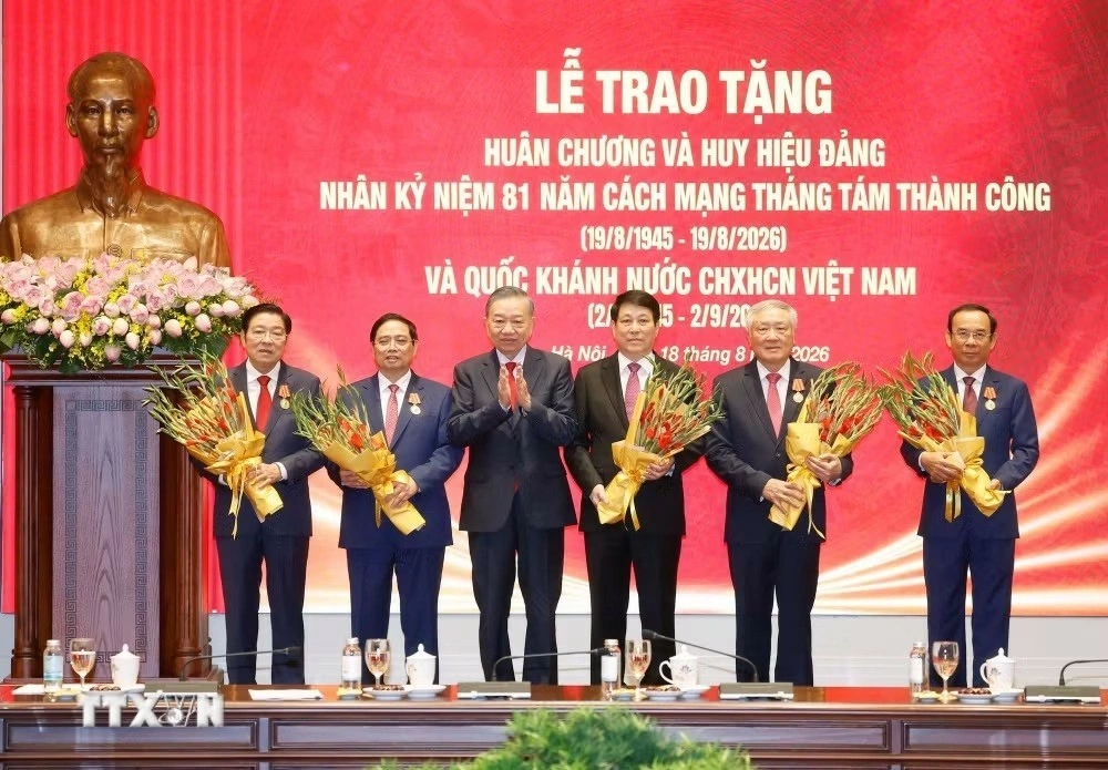 Tri ân xứng đáng nhất đối với các thế hệ đi trước là trách nhiệm và hành động của thế hệ hôm nay Tri ân xứng đáng nhất đối với các thế hệ đi trước là trách nhiệm và hành động của thế hệ hôm nay