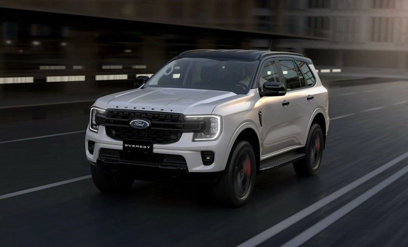 Top 5 xe SUV hạng D bán chạy nhất tháng 7/2026: Ford Everest tiếp tục dẫn đầu.