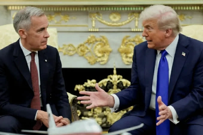 Tổng thống Mỹ Donald Trump và Thủ tướng Canada Mark Carney tiếp tục trao đổi về đàm phán thương mại trong bối cảnh thời hạn áp mức thuế mới đang cận kề. (Nguồn: Al Jazeera) Tổng thống Mỹ Donald Trump và Thủ tướng Canada Mark Carney tiếp tục trao đổi về đàm phán thương mại trong bối cảnh thời hạn áp mức thuế mới đang cận kề. (Nguồn: Al Jazeera)