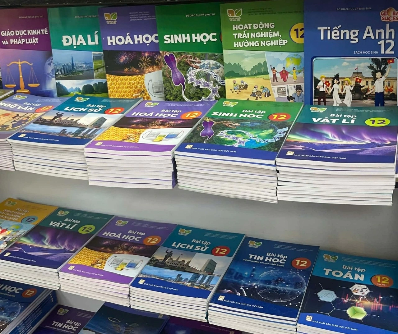 NXB Giáo dục Việt Nam chủ động nguồn cung, bảo đảm đủ sách giáo khoa cho học sinh trước thềm năm học mới 2026 – 2027 NXB Giáo dục Việt Nam chủ động nguồn cung, bảo đảm đủ sách giáo khoa cho học sinh trước thềm năm học mới 2026 – 2027