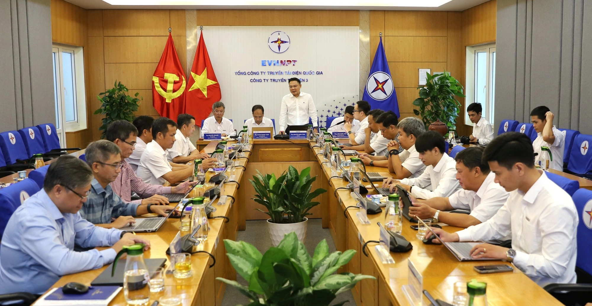 Phối hợp bảo đảm cung cấp điện an toàn, liên tục cho APEC 2027 Phối hợp bảo đảm cung cấp điện an toàn, liên tục cho APEC 2027