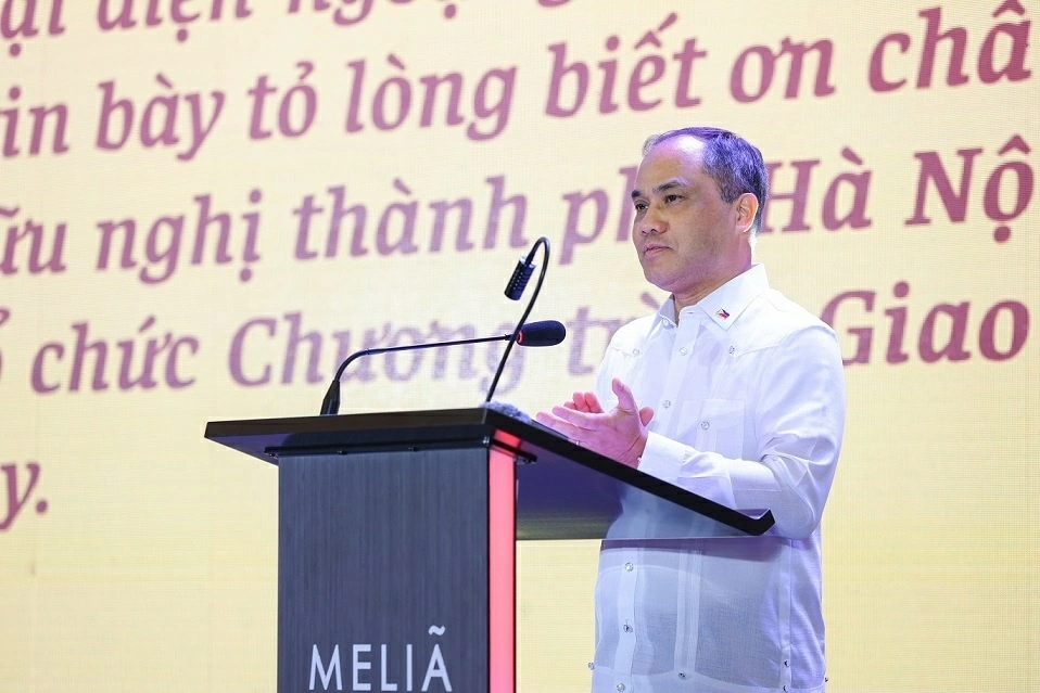 Sắc màu ASEAN lan tỏa tình hữu nghị tại Hà Nội