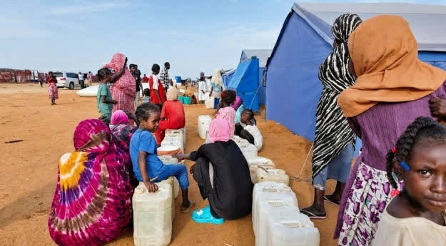 Người dân Sudan đối mặt với cuộc sống khó khăn khi xung đột kéo dài, cơ sở hạ tầng thiết yếu bị hư hại và tình trạng thiếu thốn ngày càng nghiêm trọng. (Nguồn: Al Jazeera)