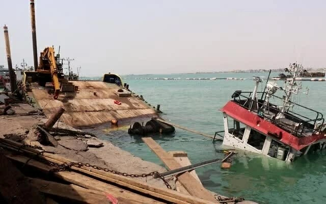 Yemen cảnh báo Houthi có kế hoạch kiểm soát eo biển Bab el-Mandeb Houthi huy động khoảng 2.000 tay súng cùng hệ thống phóng tên lửa, Yemen lên tiếng cảnh báo về một chiến dịch quân sự sắp diễn ra