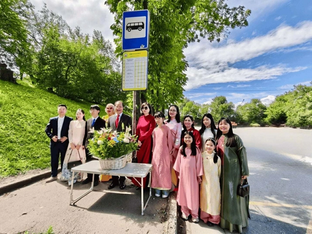 Trạm xe buýt mang tên 'Công viên Hồ Chí Minh' tại Vladivostok: Thêm cột mốc mới vun đắp tình hữu nghị Việt–Nga