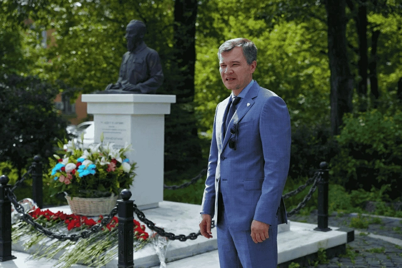 Trạm xe buýt mang tên 'Công viên Hồ Chí Minh' tại Vladivostok: Thêm cột mốc mới vun đắp tình hữu nghị Việt–Nga