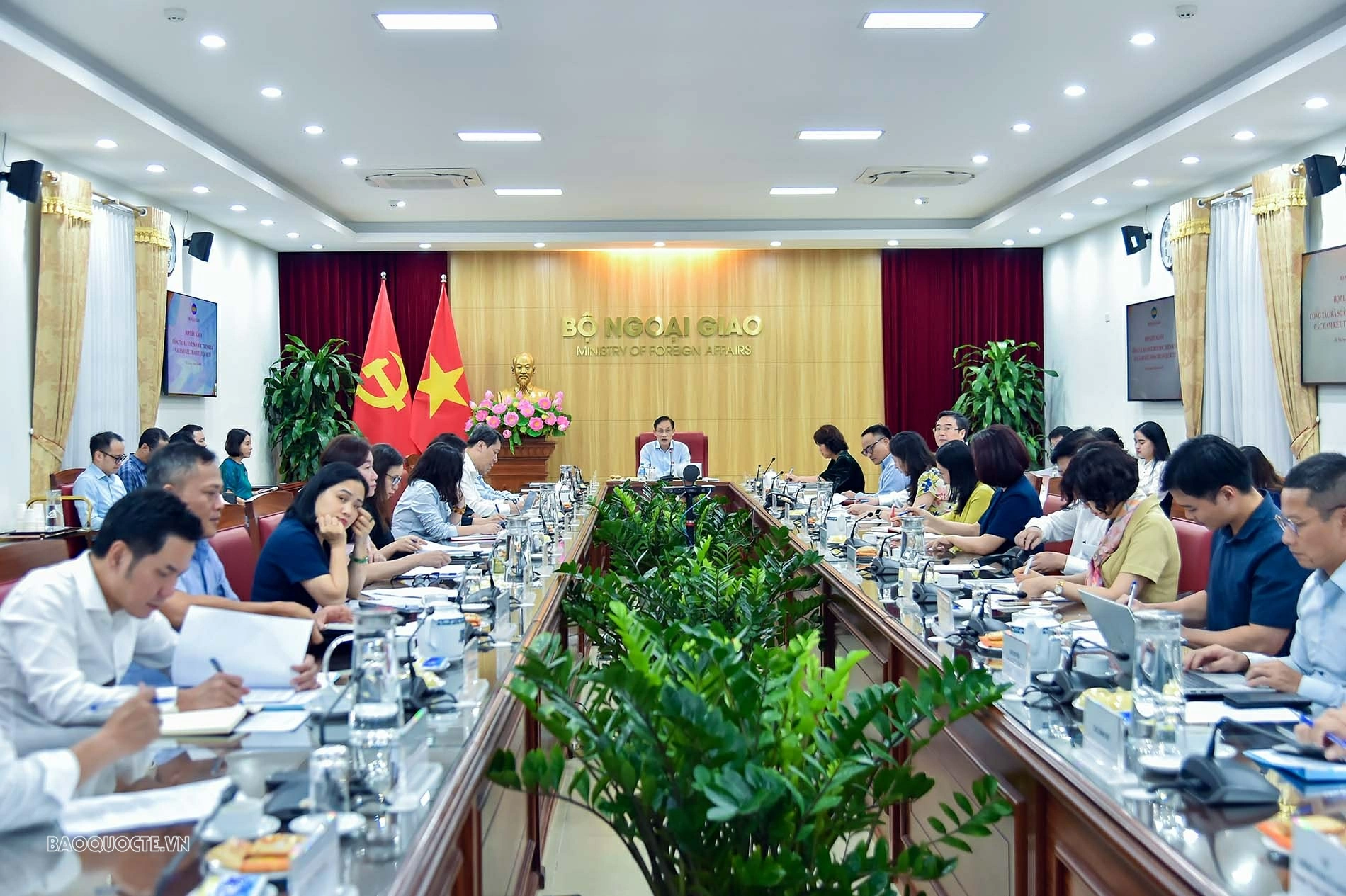 Bộ Ngoại giao tổ chức họp liên ngành rà soát, đôn đốc thực hiện các cam kết, thỏa thuận quốc tế