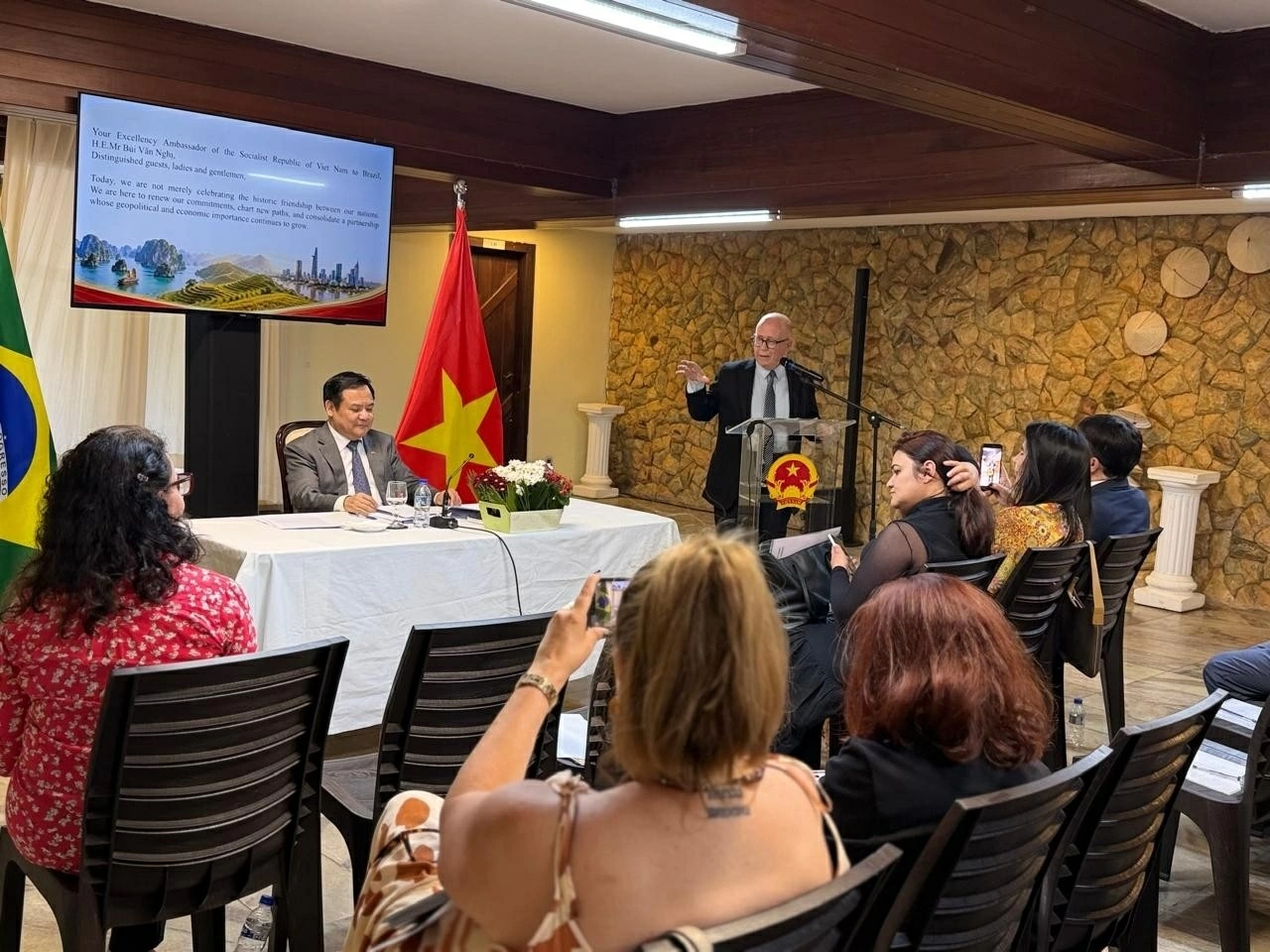 Đại sứ quán Việt Nam tại Brazil tổ chức Họp báo thường niên năm 2026