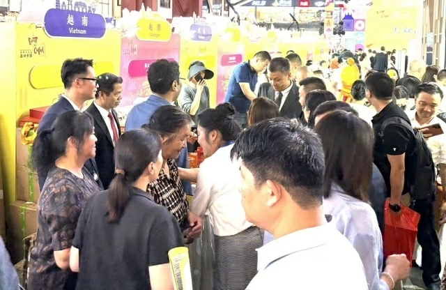 Tổng Lãnh sự Nghiêm Việt Chung thúc đẩy kết nối thương mại Việt Nam - Vân Nam (Trung Quốc)