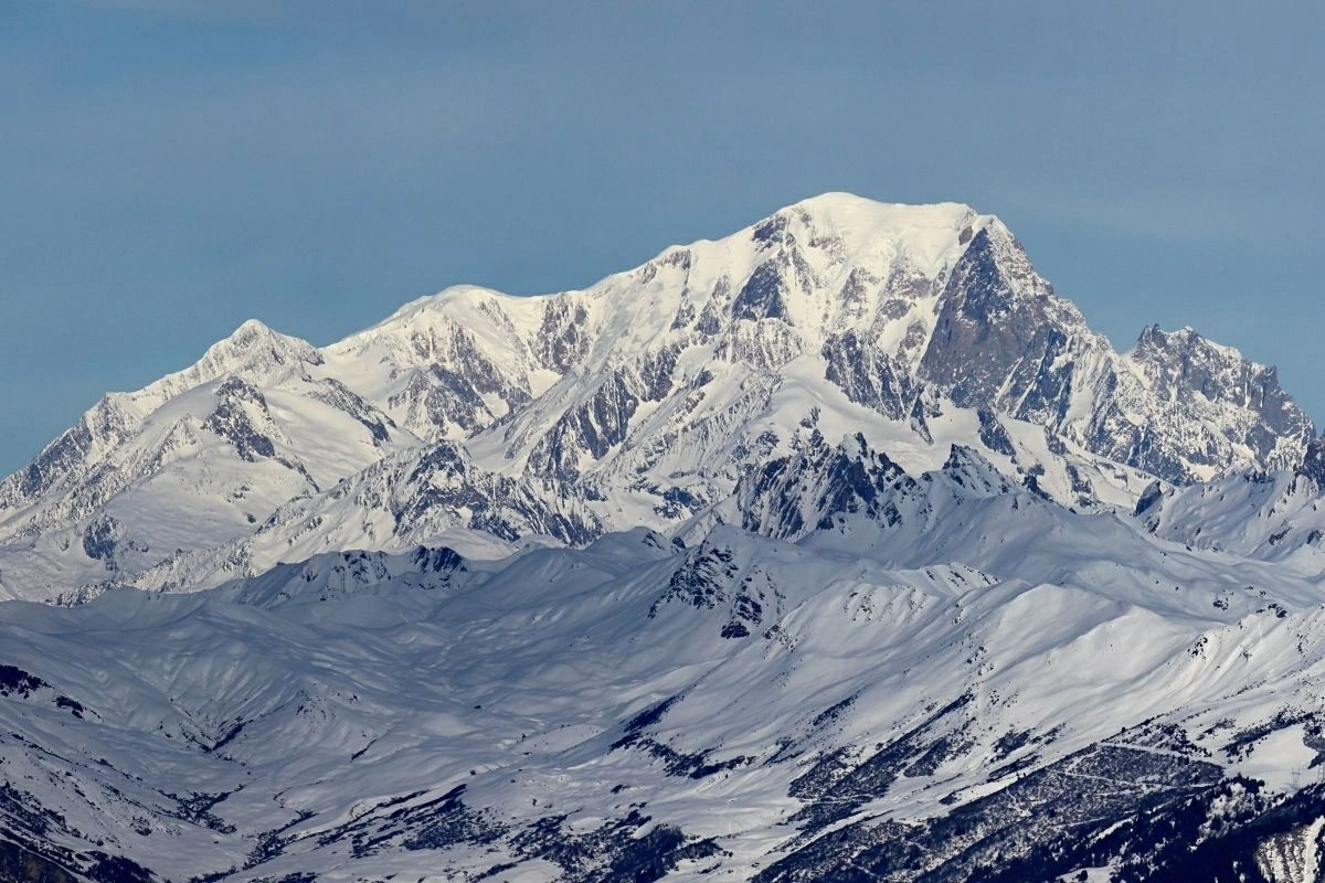 Đỉnh Montblanc (nguồn Wikipedia).