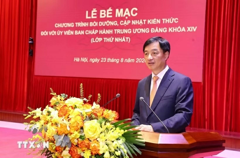 Bế mạc Chương trình bồi dưỡng, cập nhật kiến thức đối với Ủy viên Trung ương Đảng