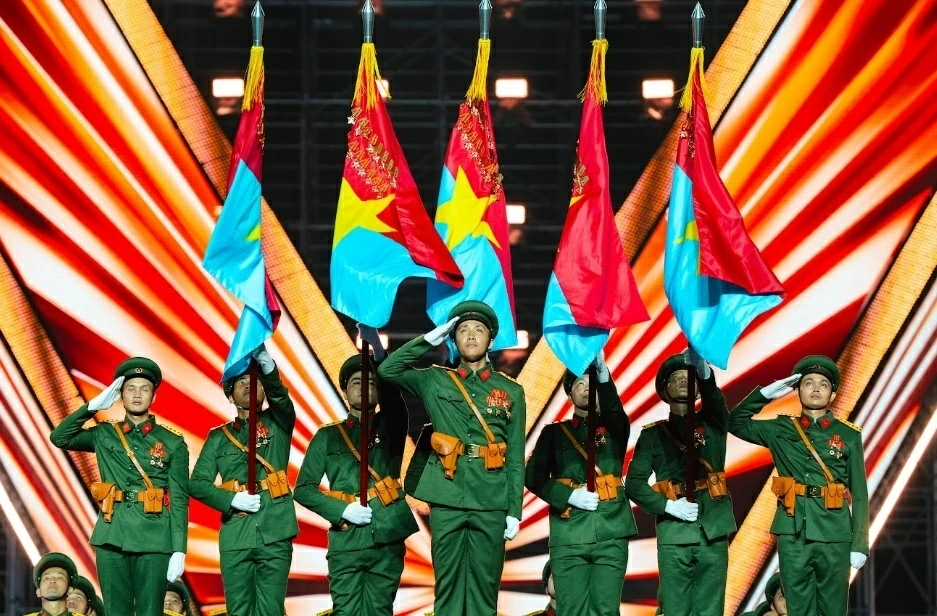 Nghệ sĩ ráo riết tập luyện trước giờ ‘Tổ quốc trong tim’ sáng đèn ở TP. Hồ Chí Minh
