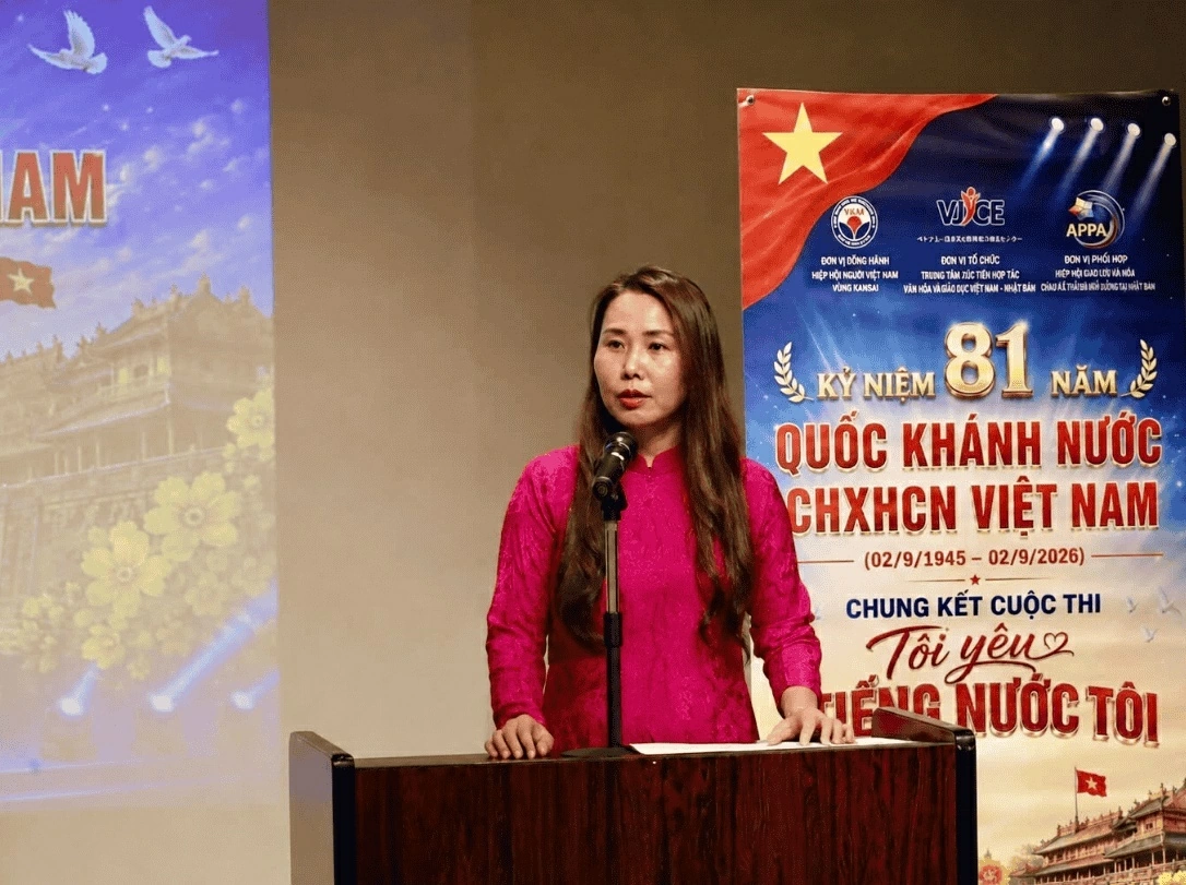 Trưởng Ban Tổ chức Lê Thương phát biểu tại Chung kết Cuộc thi “Tôi yêu Tiếng nước tôi”.
