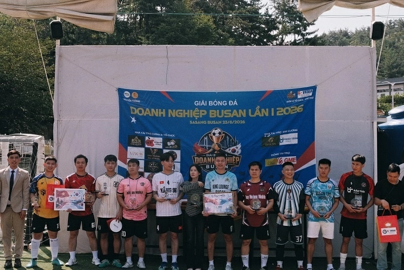 Giải Futsal lan tỏa tinh thần đoàn kết người Việt tại Hàn Quốc Giải futsal kết nối cộng đồng doanh nghiệp Việt tại Busan