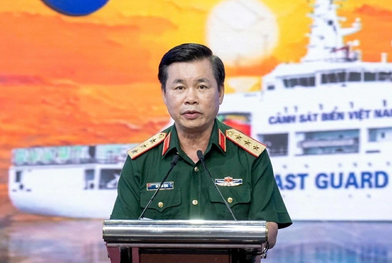 Đại tướng Phan Văn Giang dự đêm Gala và trao giải cuộc thi ‘Em yêu biển, đảo quê hương’