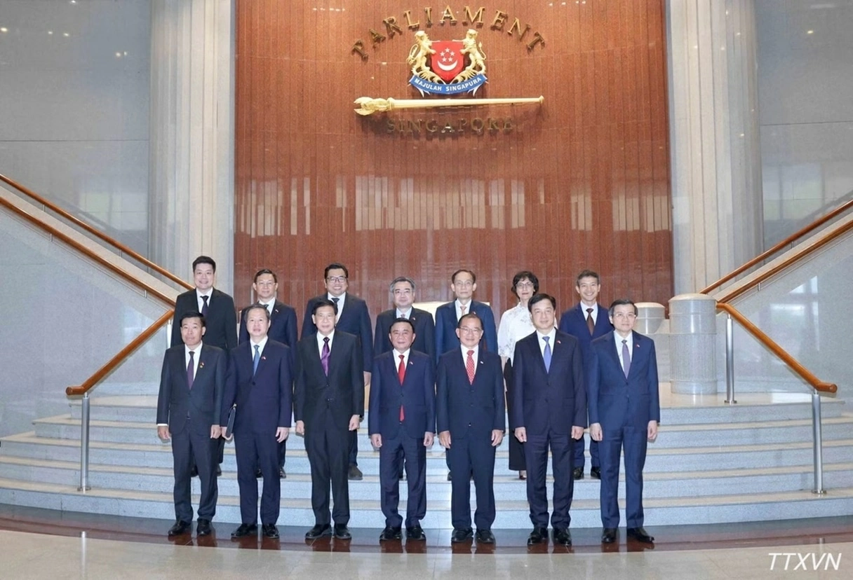 Ủy viên Bộ Chính trị, Thường trực Ban Bí thư Trần Cẩm Tú hội kiến Chủ tịch Quốc hội Singapore