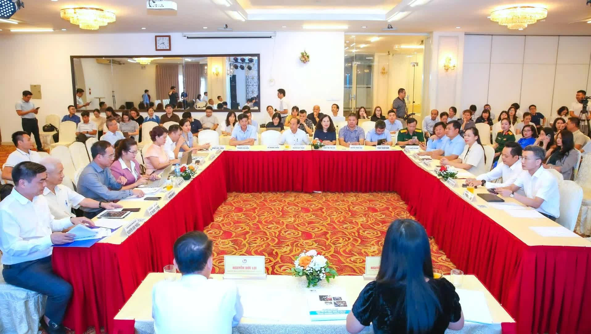 Hoàn thiện hành lang pháp lý, nâng cao trách nhiệm của báo chí trong kỷ nguyên số