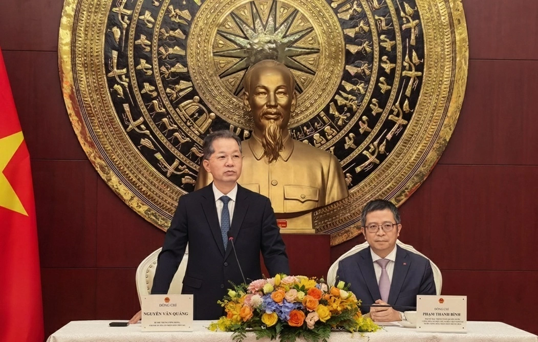 Bí thư Trung ương Đảng, Chánh Tòa án Nhân dân tối cao Nguyễn Văn Quảng thăm, làm việc với Đại sứ quán Việt Nam tại Trung Quốc