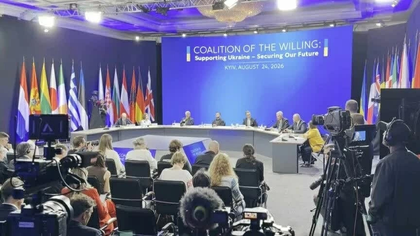 Ukraine tiếp tục than thở với các đồng minh việc cần rất nhiều tiền, hợp tác với Anh để tạo ra lực lượng vũ trang mới