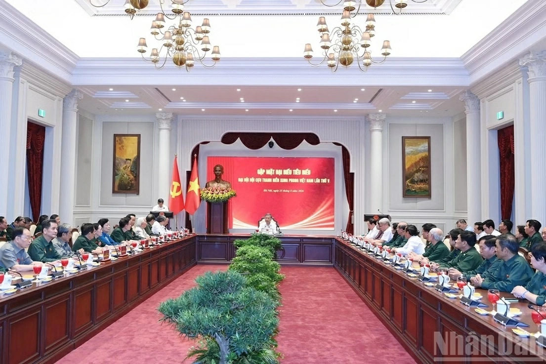 Tổng Bí thư, Chủ tịch nước Tô Lâm gặp mặt đại biểu Hội Cựu thanh niên xung phong Việt Nam