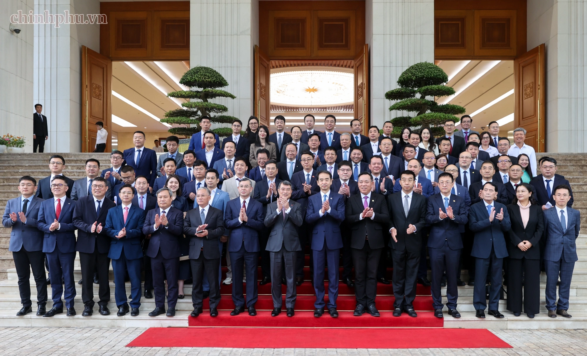 Thủ tướng Lê Minh Hưng gặp gỡ các doanh nghiệp Trung Quốc tại Việt Nam Thủ tướng Lê Minh Hưng gặp gỡ các doanh nghiệp Trung Quốc tại Việt Nam