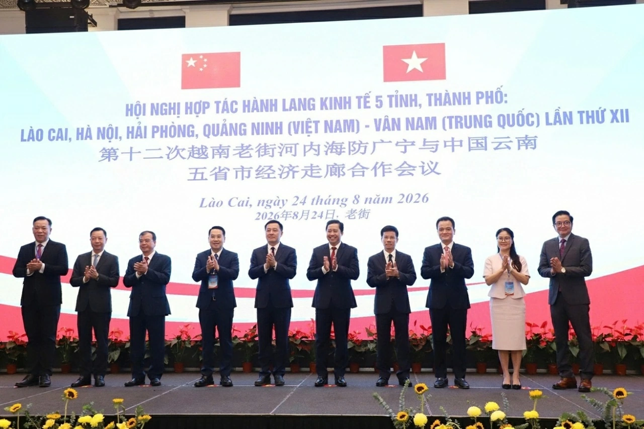 Tổng Lãnh sự Việt Nam tại Côn Minh dự, phát biểu tham luận tại Hội nghị Hợp tác Hành lang kinh tế 5 tỉnh, thành Việt Nam-Trung Quốc lần thứ XII