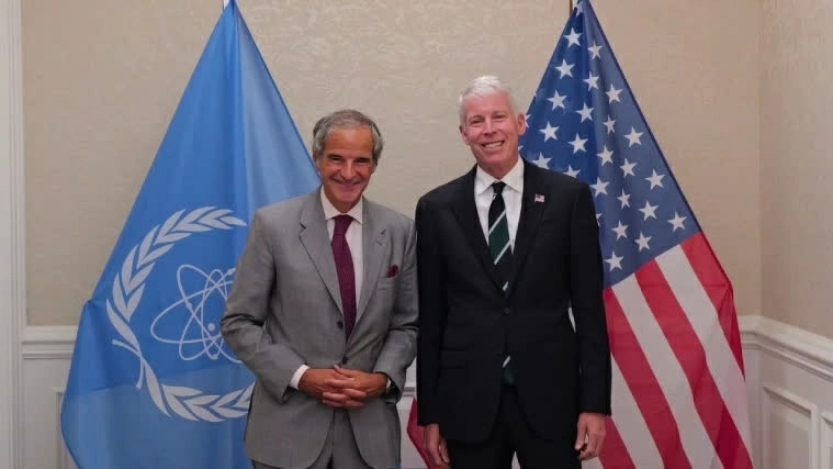 Tổng Giám đốc IAEA Rafael Grossi gặp Bộ trưởng Năng lượng Mỹ Chris Wright tại Washington trước thềm công bố sáng kiến ATLAS về ứng dụng công nghệ hạt nhân dân sự trên biển. (Nguồn: The Jerusalem Post)