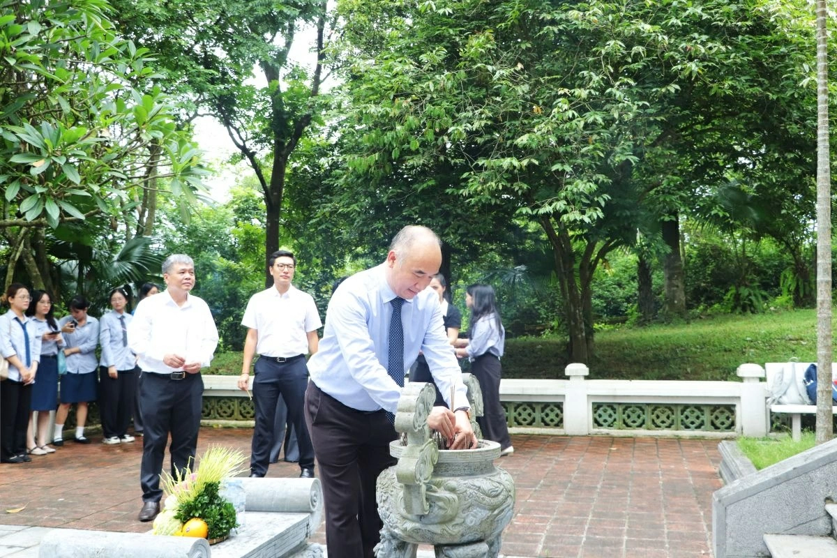 ‘Địa chỉ đỏ’ lưu giữ truyền thống vẻ vang ngành Ngoại giao