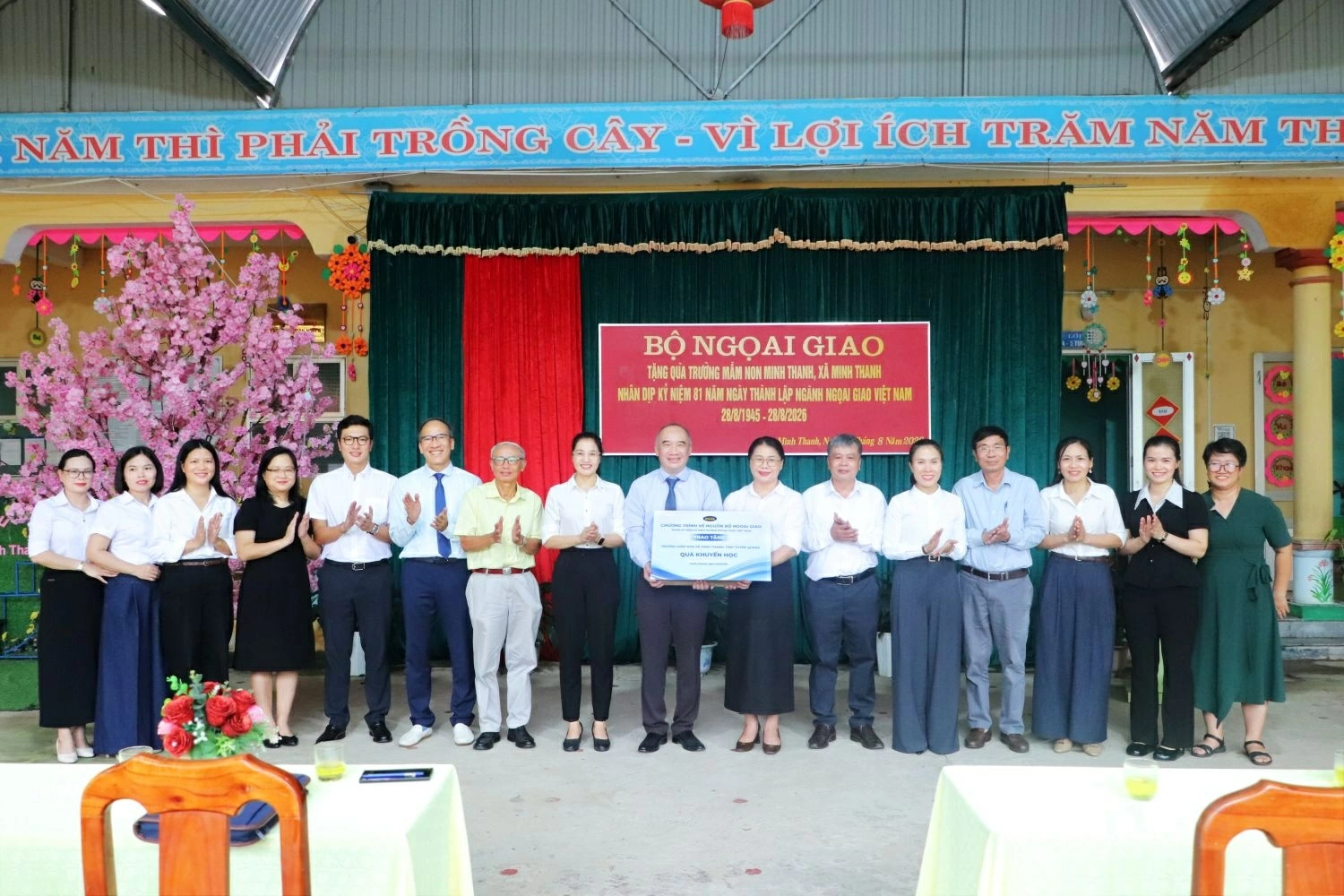 ‘Địa chỉ đỏ’ lưu giữ truyền thống vẻ vang ngành Ngoại giao