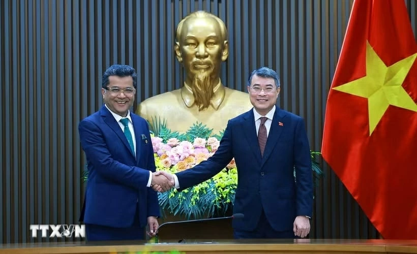 Thủ tướng tiếp Quốc vụ khanh Bộ Ngoại giao Ấn Độ: Việt Nam là đối tác then chốt của Ấn Độ trong ASEAN