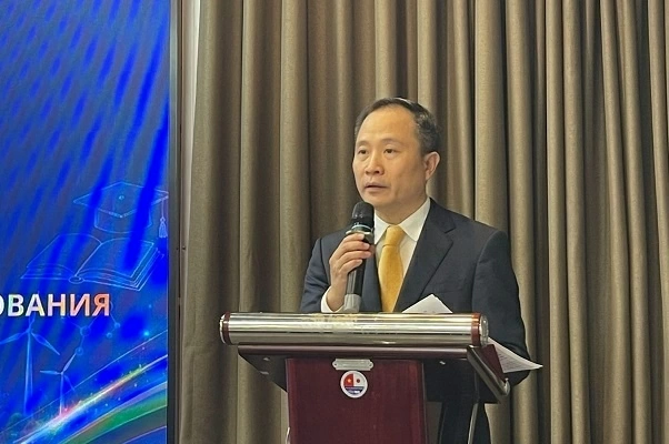 Thúc đẩy phát triển bền vững thông qua hợp tác quốc tế trong khoa học và giáo dục Thúc đẩy phát triển bền vững thông qua hợp tác quốc tế trong khoa học và giáo dục