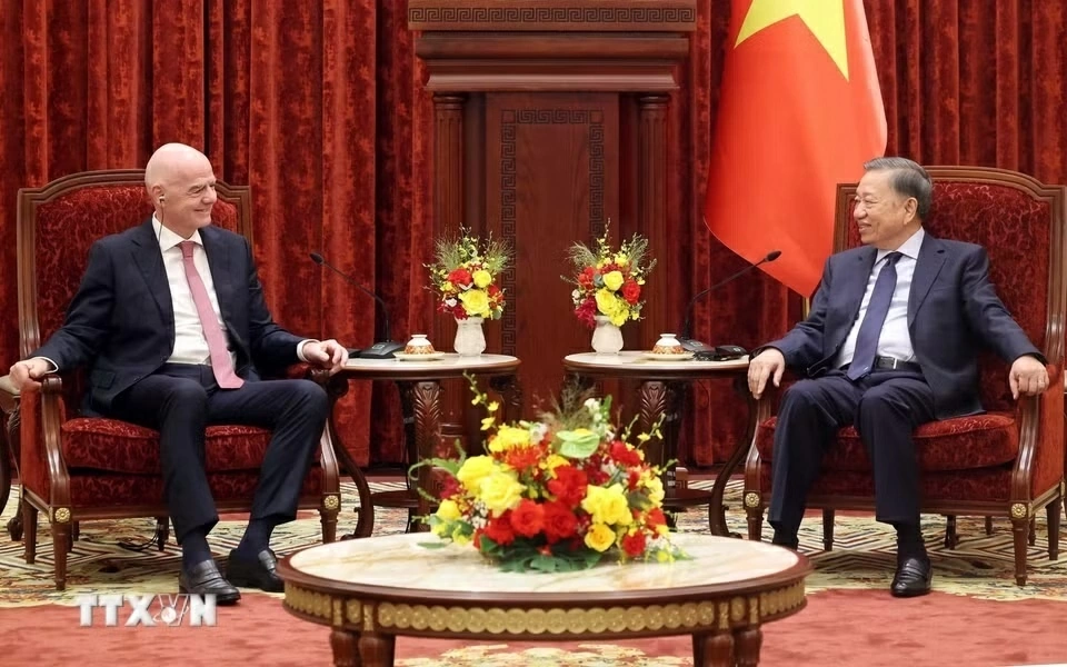 Tổng Bí thư, Chủ tịch nước Tô Lâm tiếp Chủ tịch Liên đoàn bóng đá thế giới Tổng Bí thư, Chủ tịch nước Tô Lâm tiếp Chủ tịch Liên đoàn bóng đá thế giới