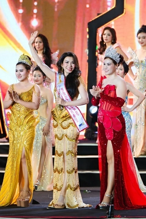 Người đẹp Đồng Tháp giành ngôi Á hậu 1 Hoa hậu Doanh nhân Hương sắc Việt Nam 2026