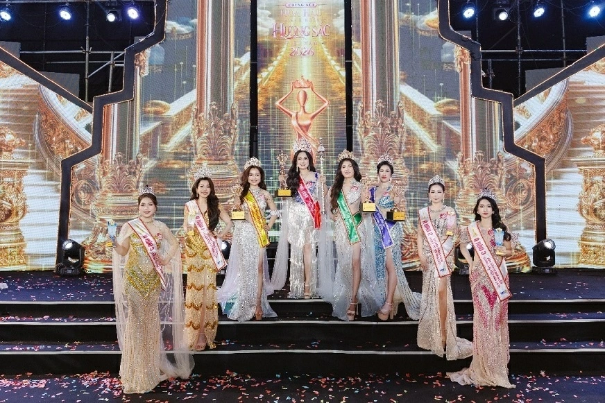 Nữ MC ‘Đất mỏ’ tỏa sáng tại Hoa hậu Doanh nhân Hương sắc Việt Nam 2026
